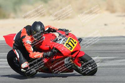 media/Nov-16-2025-Race Pace (Sun) [[8c5fa54630]]/Verified Riders/5-Turn 9 (1135am)/